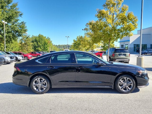 Certified 2023 Honda Accord EX image 9