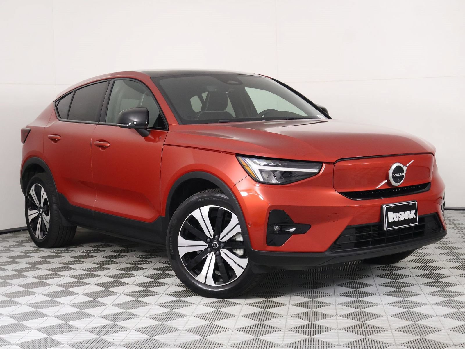 Used 2023 Volvo XC60 T8 Plus AWD/4WD image 33