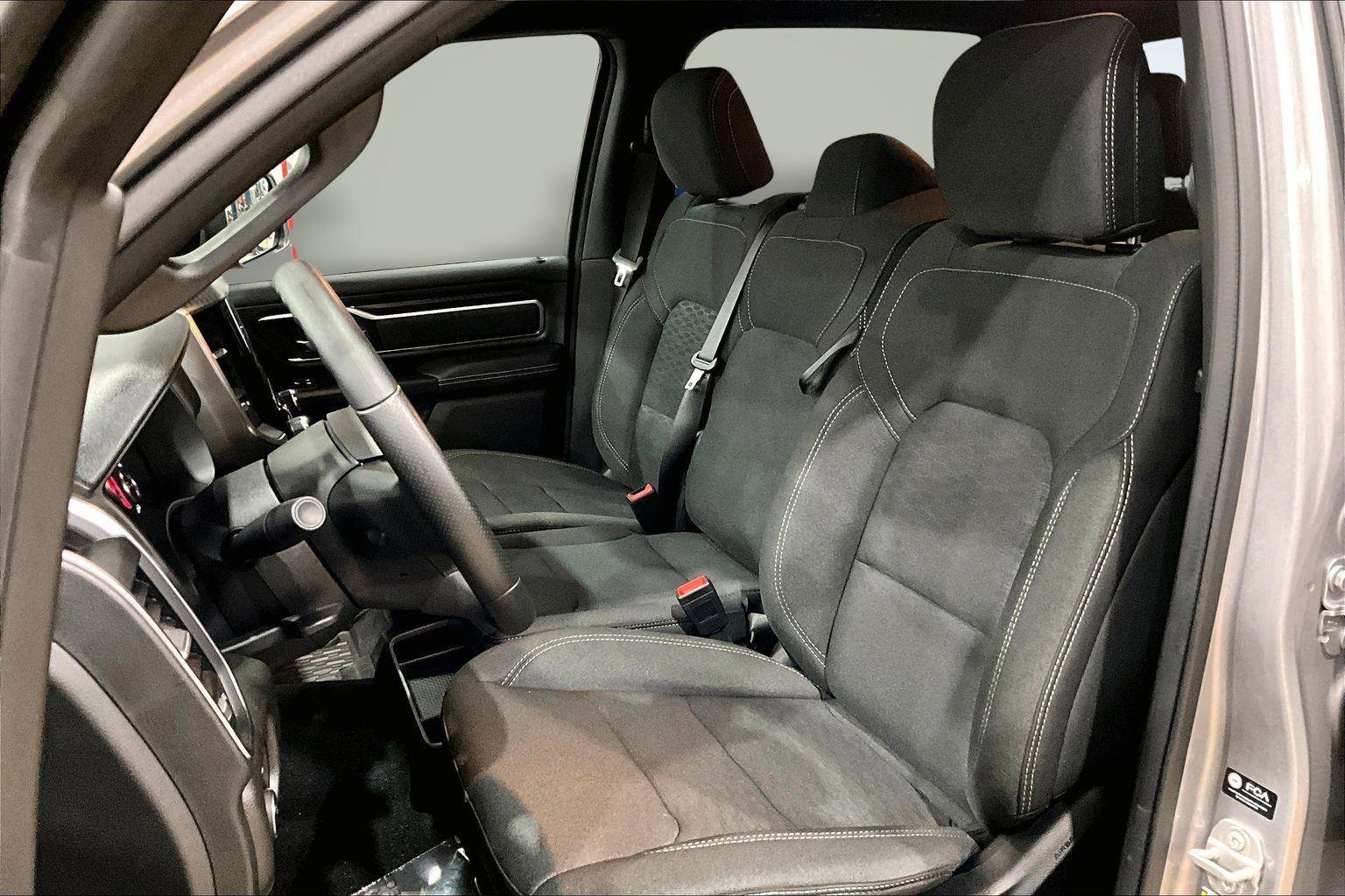 Used 2025 RAM 1500 Big Horn image 26