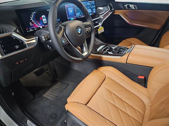 Certified 2026 BMW X5 sDrive40i w/ Parking Assistance Package RWD image 9