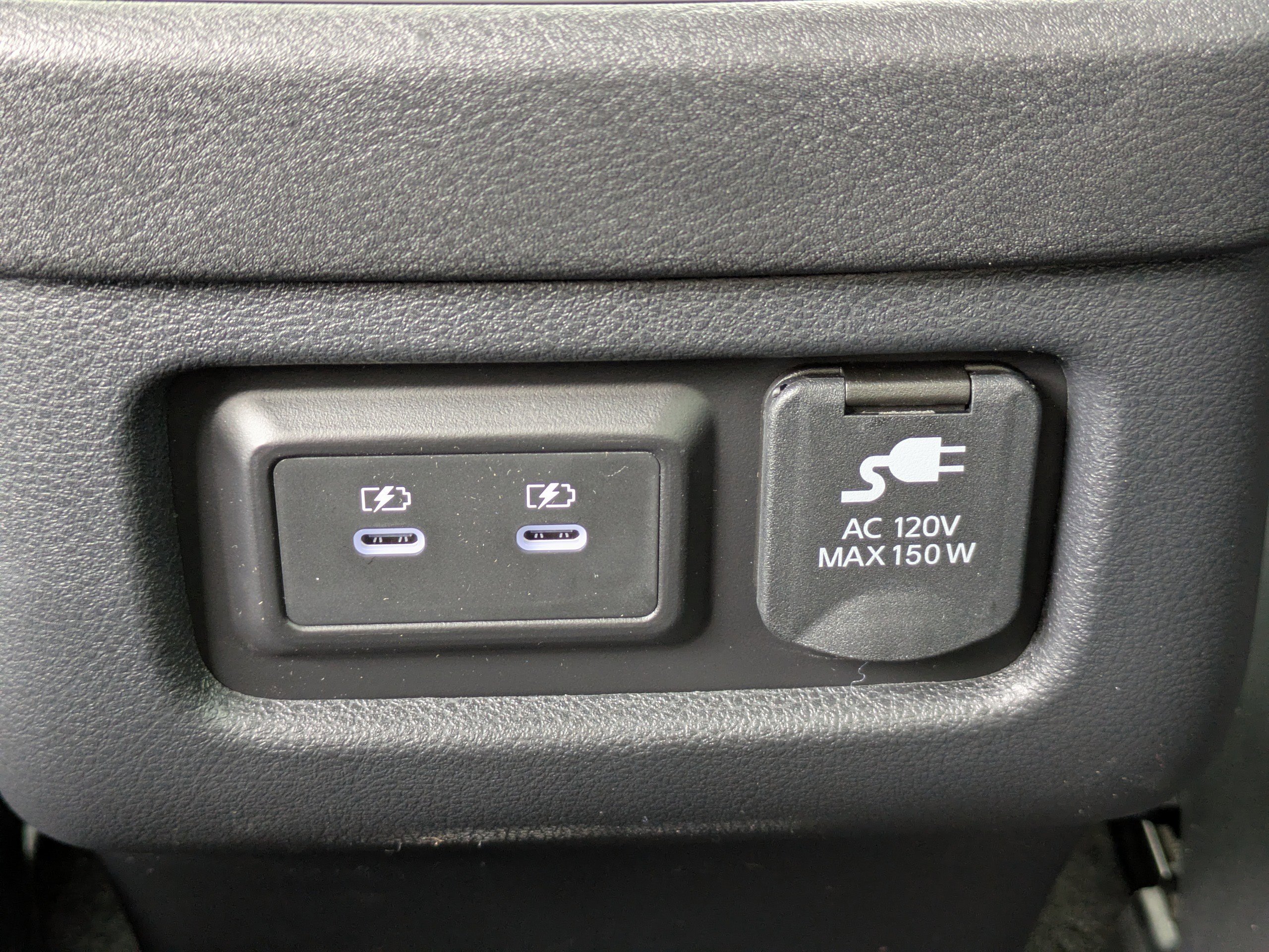 New 2026 Nissan Pathfinder Platinum w/ Cargo Package FWD image 17