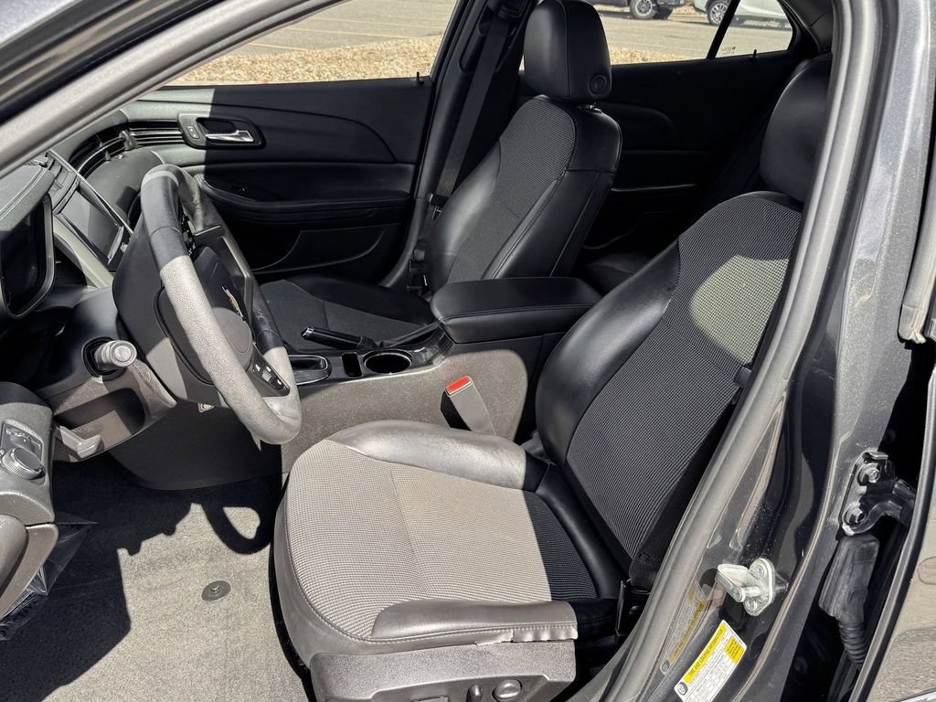 Used 2015 Chevrolet Malibu LT w/ Power Convenience Package FWD image 13