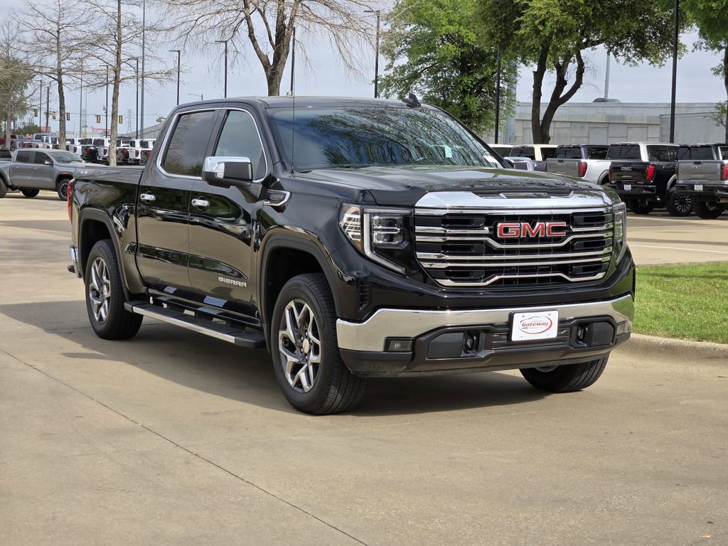 Used 2022 GMC Sierra 1500 SLT image 3