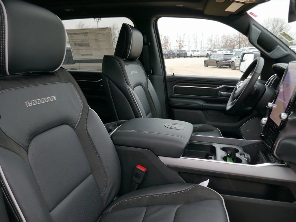New 2026 RAM 1500 Laramie w/ Night Edition AWD/4WD image 10