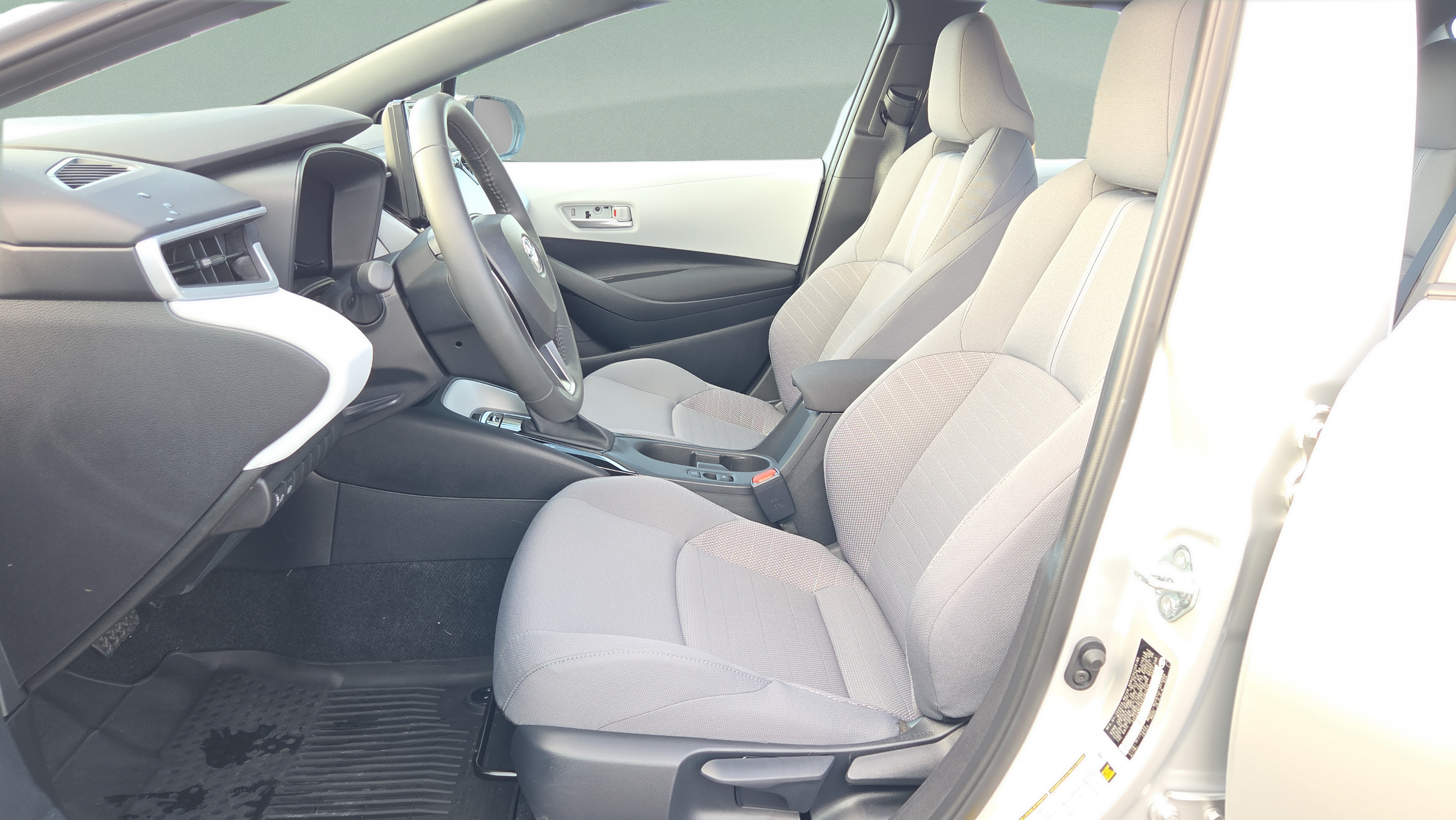 Certified 2026 Toyota Corolla SE FWD image 9