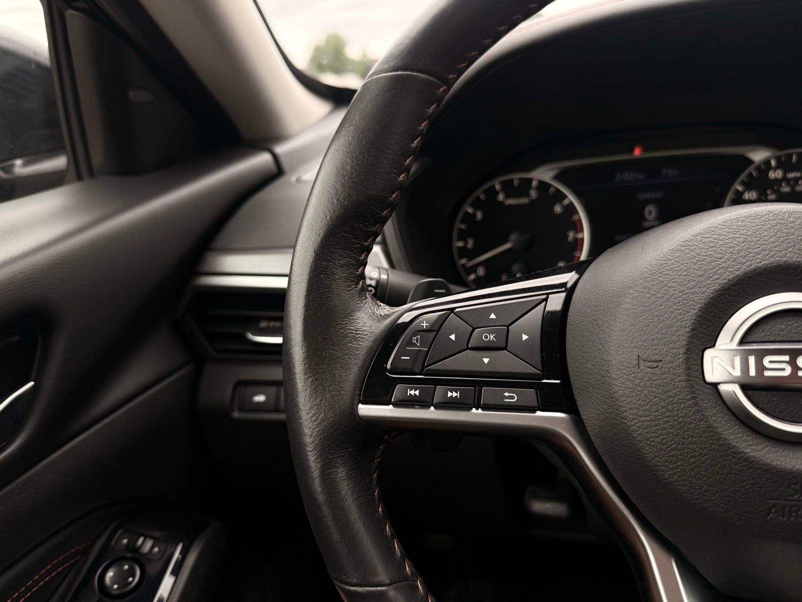 Used 2023 Nissan Altima 2.5 SR image 26