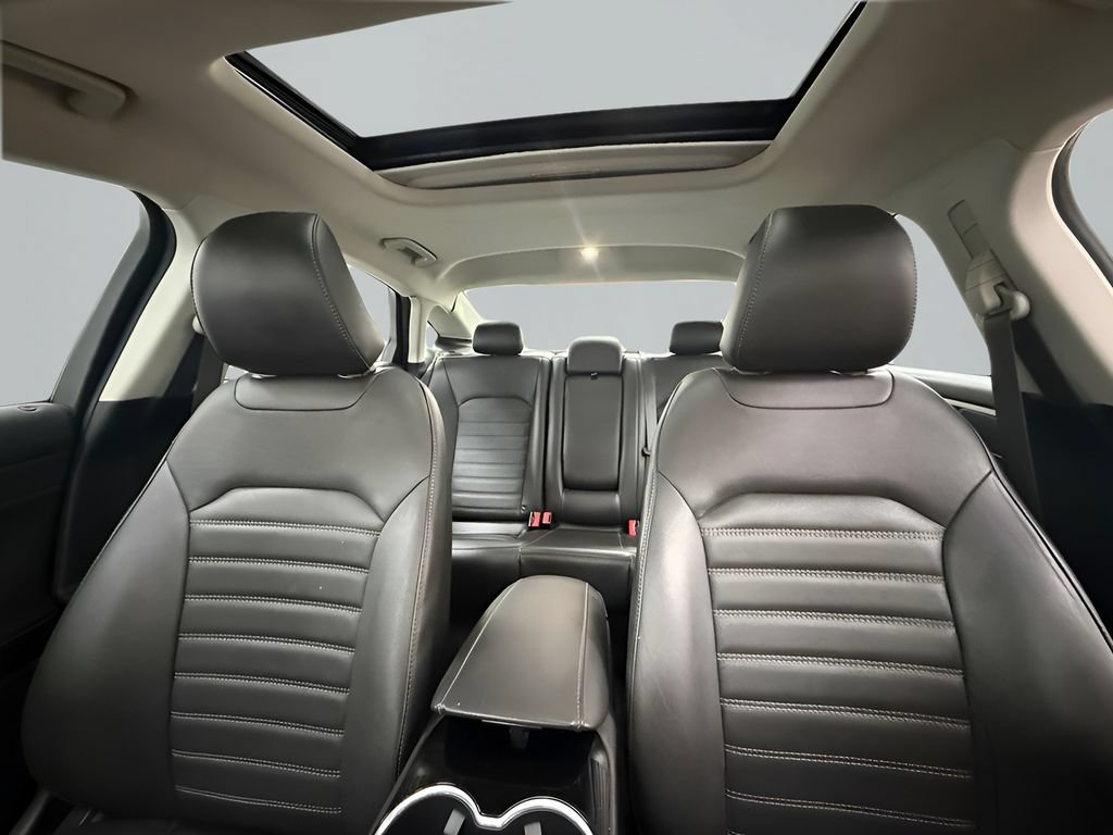 Used 2015 Ford Fusion SE w/ Equipment Group 202A FWD image 13