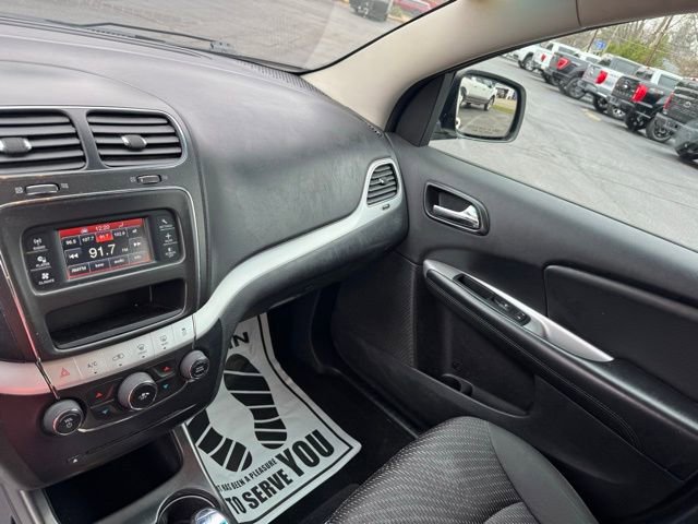 Used 2017 Dodge Journey SXT image 25