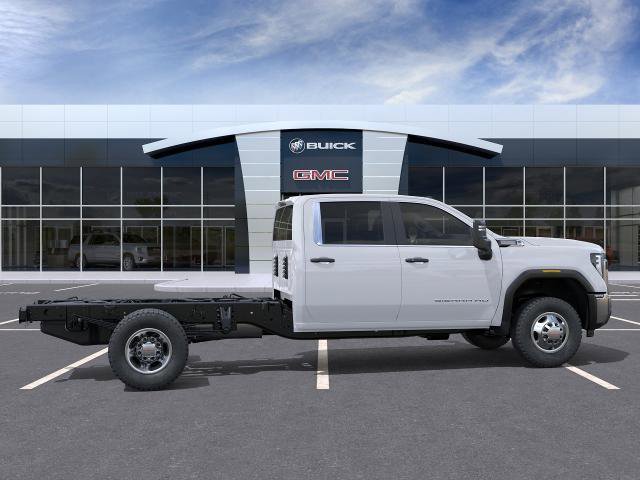 New 2026 GMC Sierra 3500 Pro AWD/4WD image 5