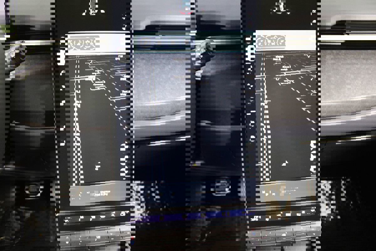 Used 2023 Fisker Ocean Extreme image 20