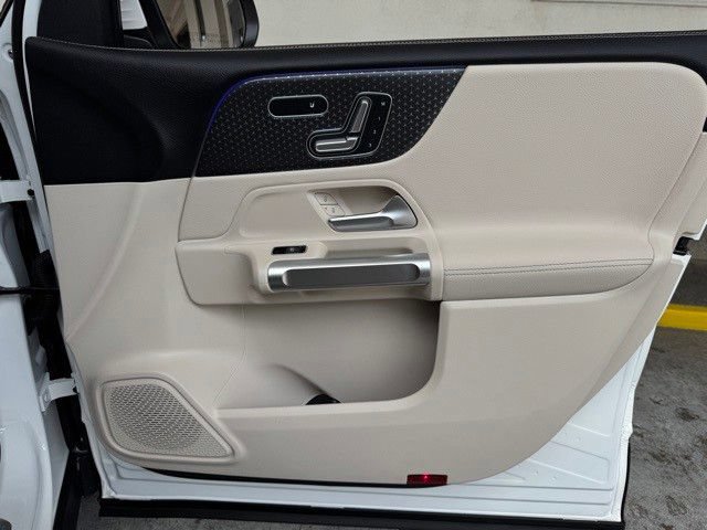 Certified 2025 Mercedes-Benz GLB 250 image 19