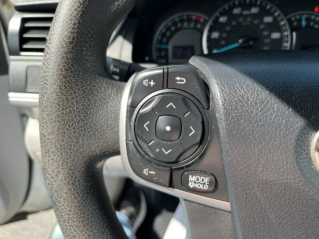 Used 2014 Toyota Camry LE FWD image 15