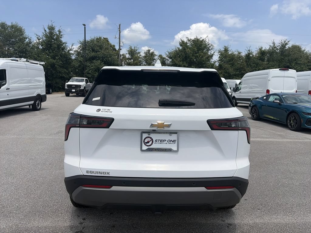 Used 2025 Chevrolet Equinox LT FWD image 6