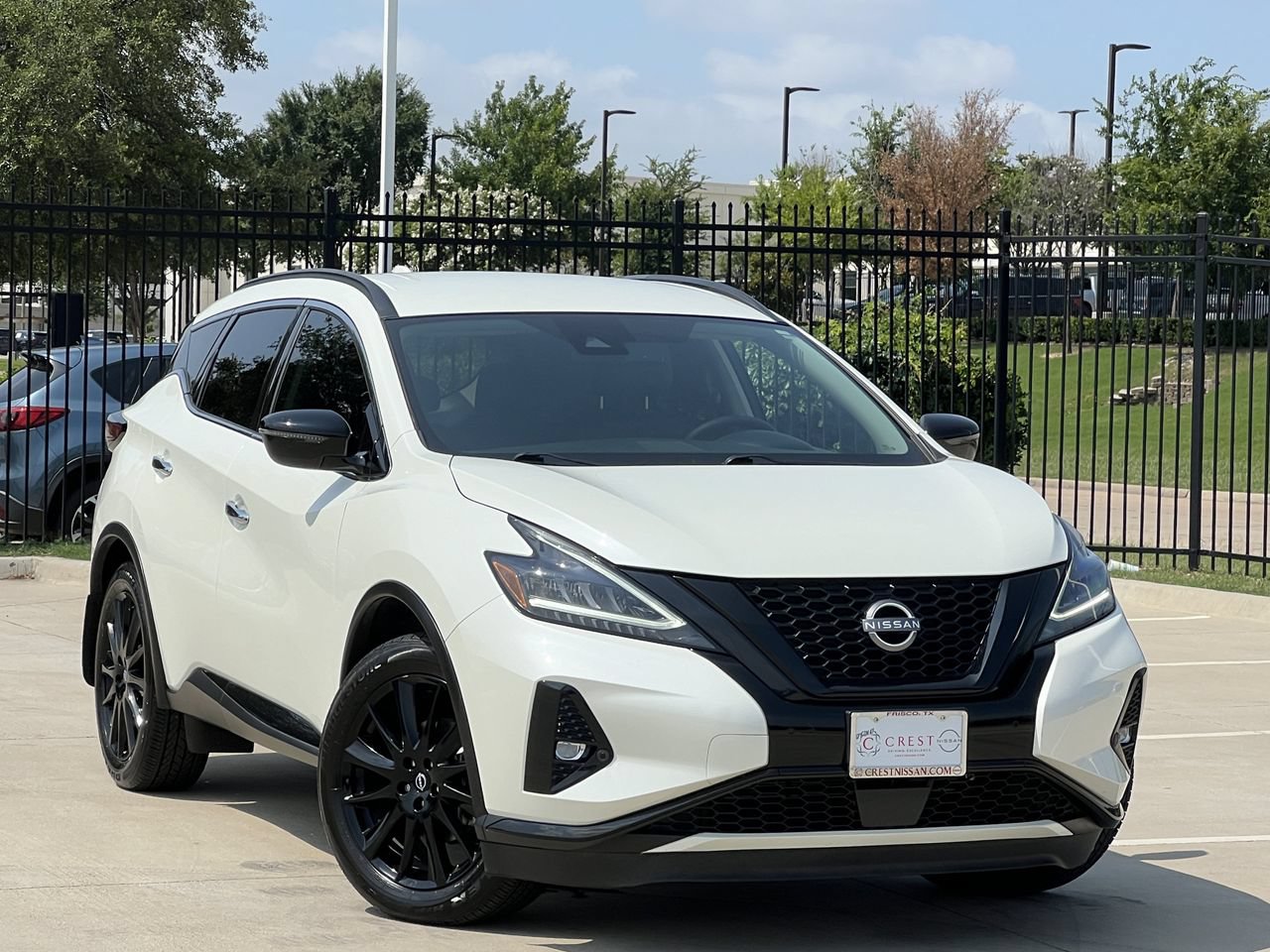 Used 2023 Nissan Murano SV w/ SV Midnight Edition Package FWD image 2