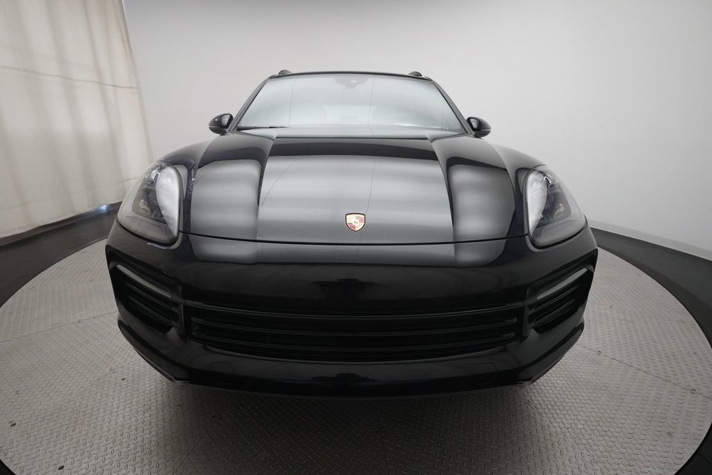 Certified 2021 Porsche Cayenne AWD/4WD image 2