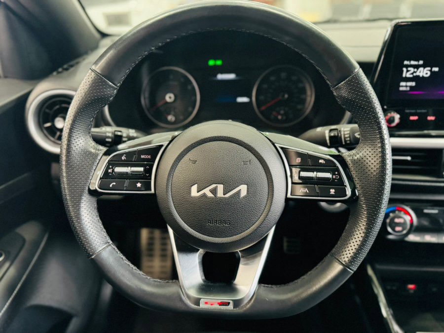 Used 2023 Kia Forte GT-Line w/ GT-Line Premium Package image 25