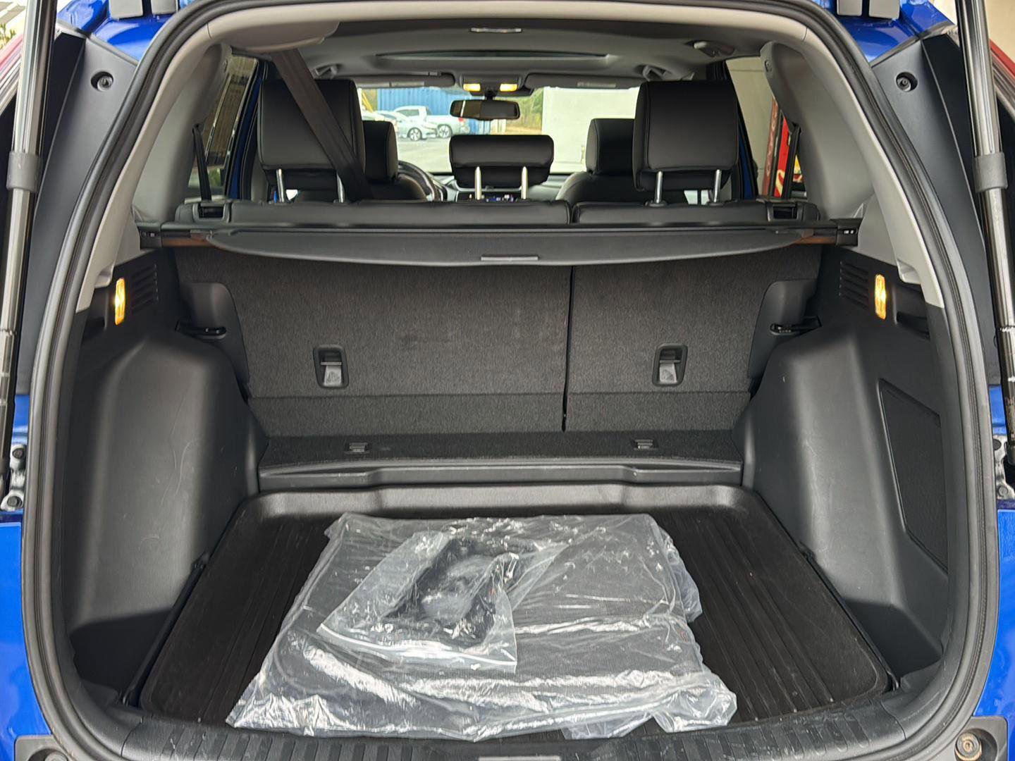 Used 2022 Honda CR-V Touring image 32