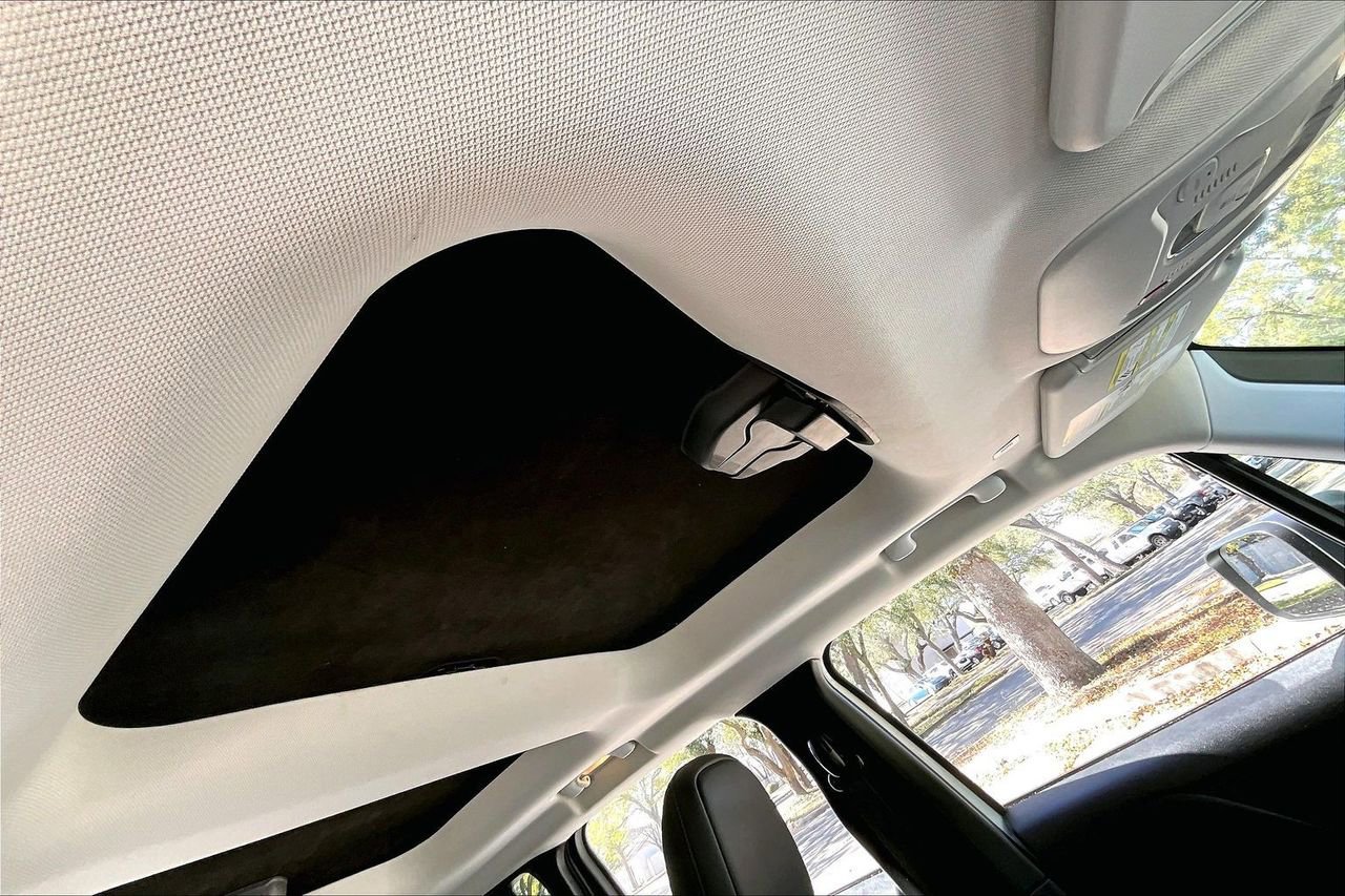 Used 2020 Jeep Renegade Trailhawk w/ Premium Leather Group image 24