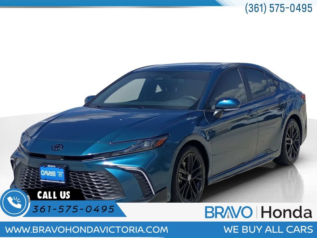 Used 2025 Toyota Camry SE w/ Convenience Package FWD image 1