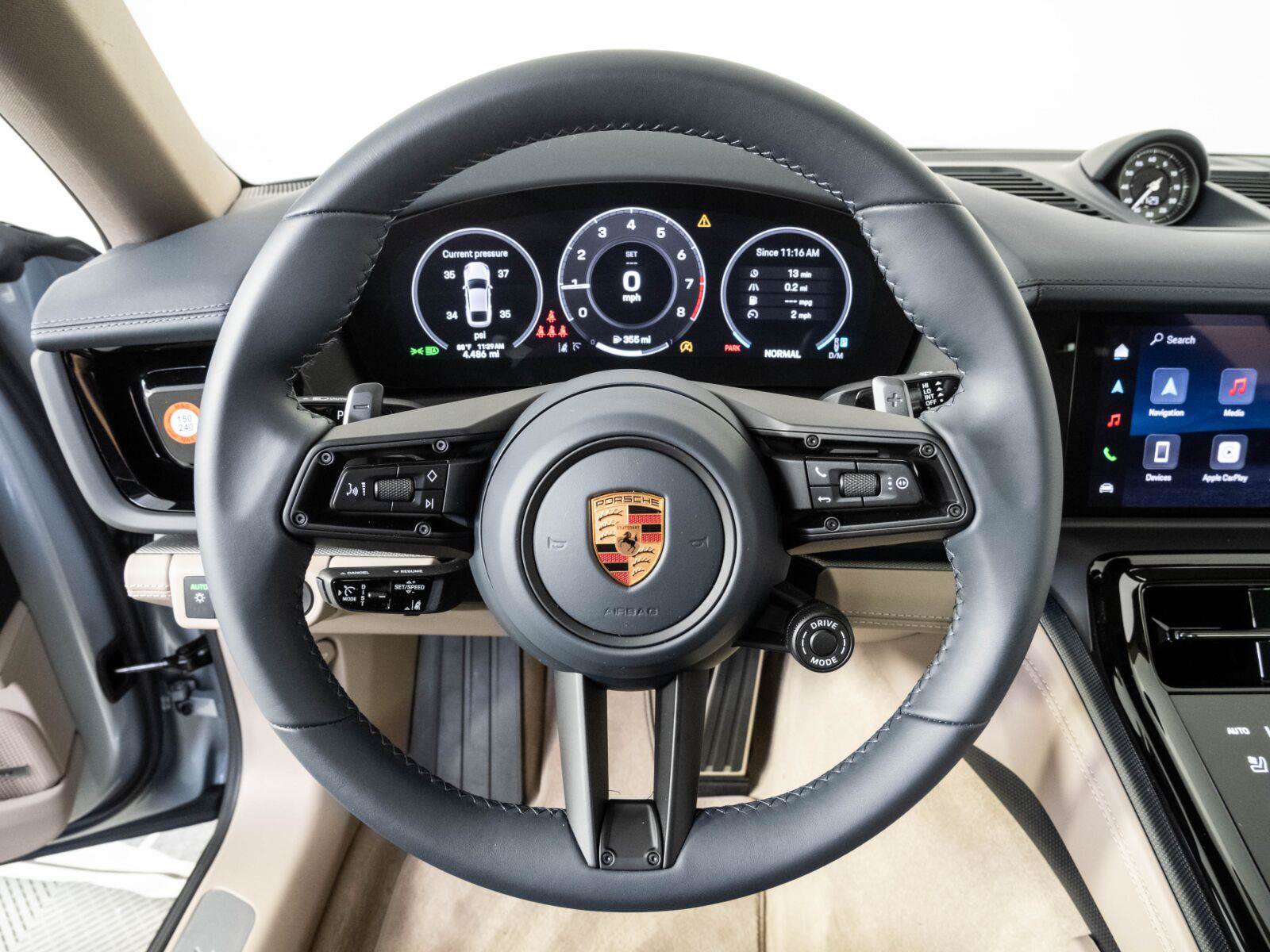 Certified 2026 Porsche Panamera 4 AWD/4WD image 9