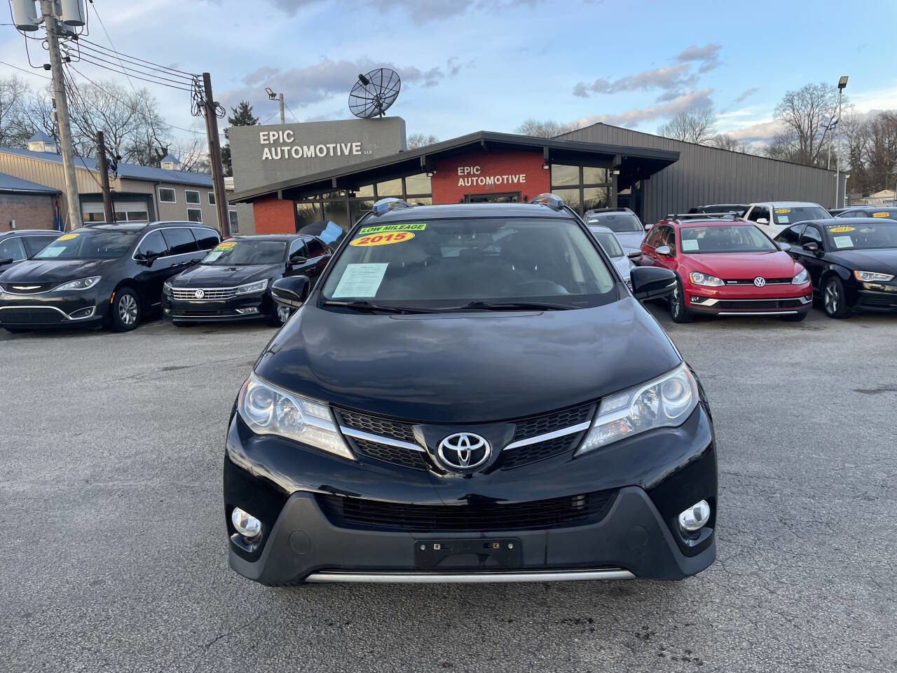 Used 2015 Toyota RAV4 XLE image 2