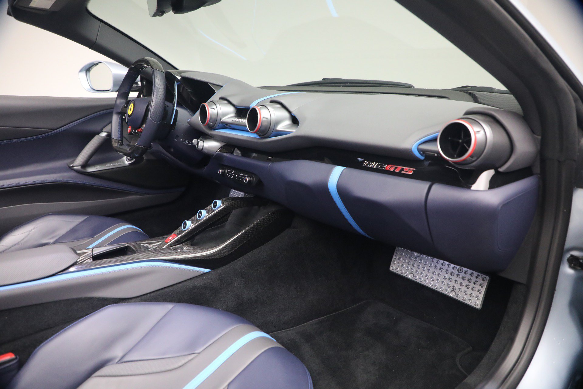 Certified 2022 Ferrari 812 GTS RWD image 16