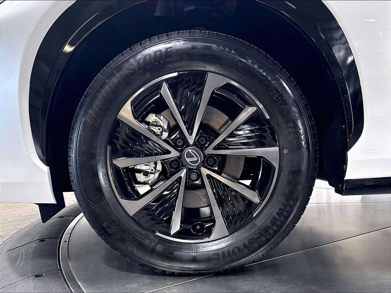 Used 2026 Lexus RZ 350e 2WD w/ Accessory Package (Z1) image 13