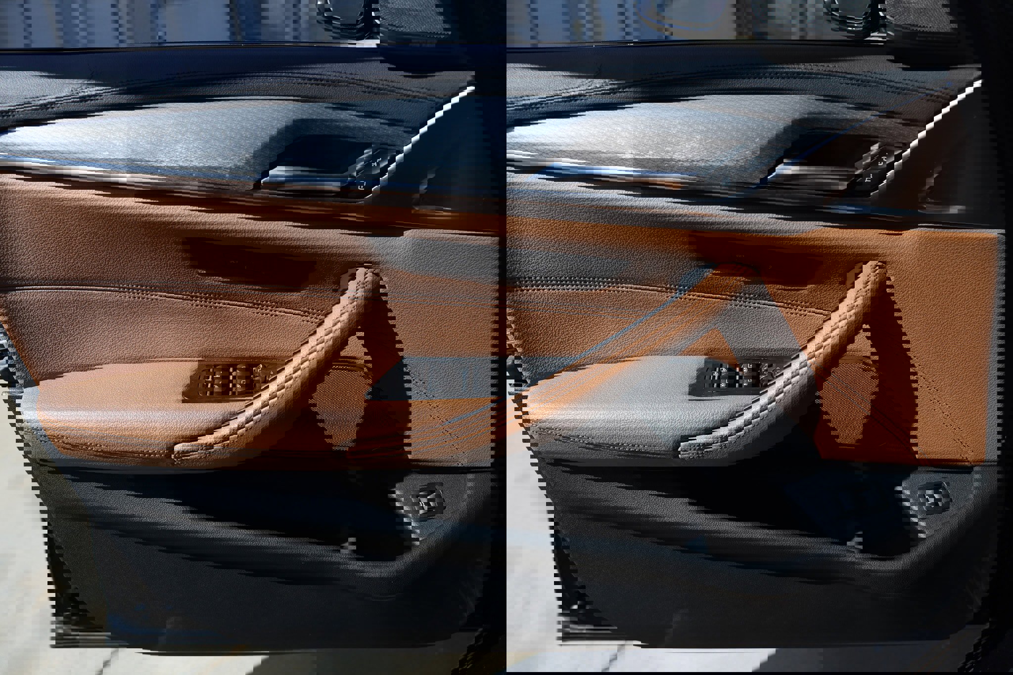 Used 2019 BMW M550i xDrive image 48