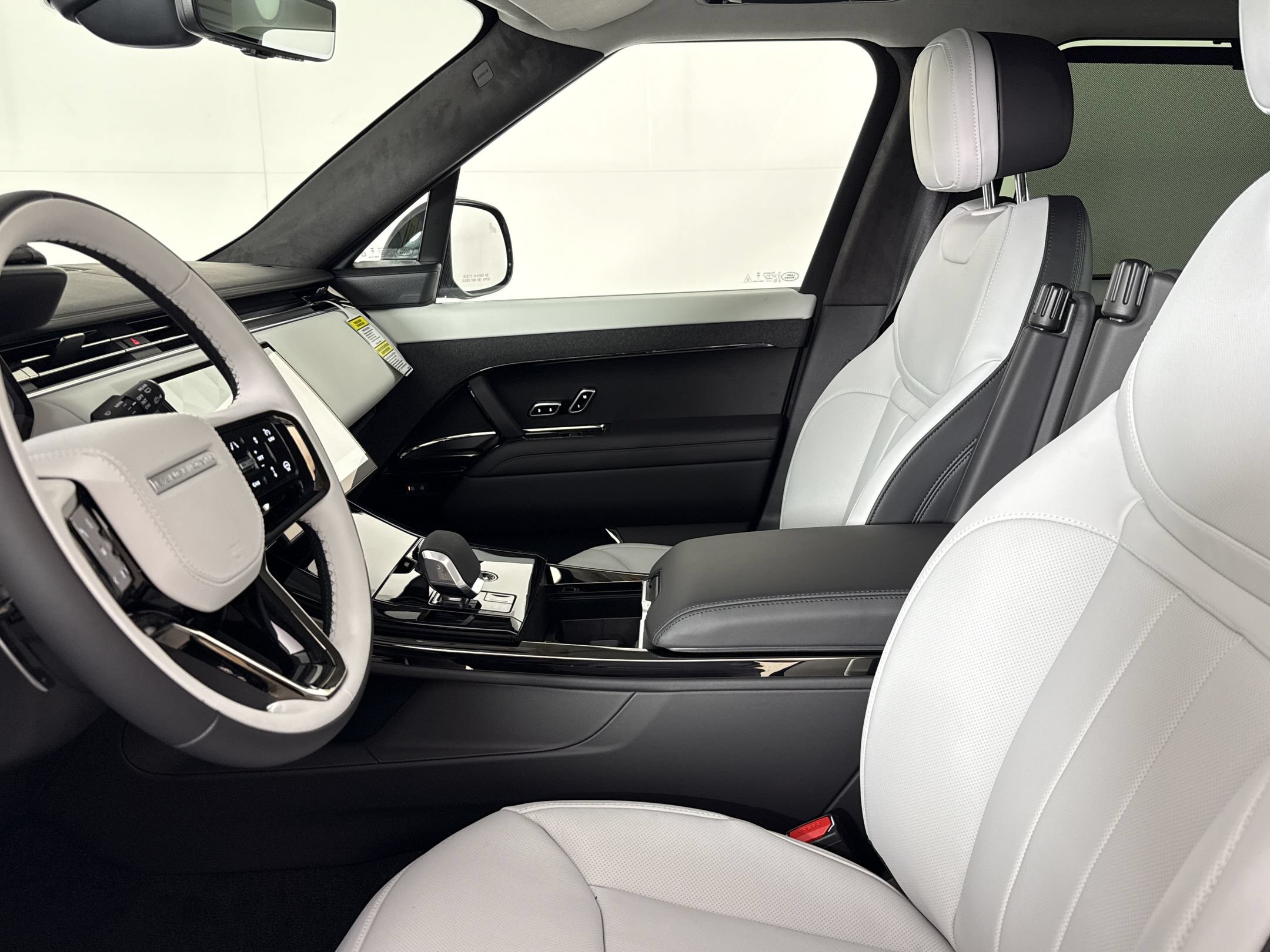 New 2026 Land Rover Range Rover Sport Autobiography AWD/4WD image 5