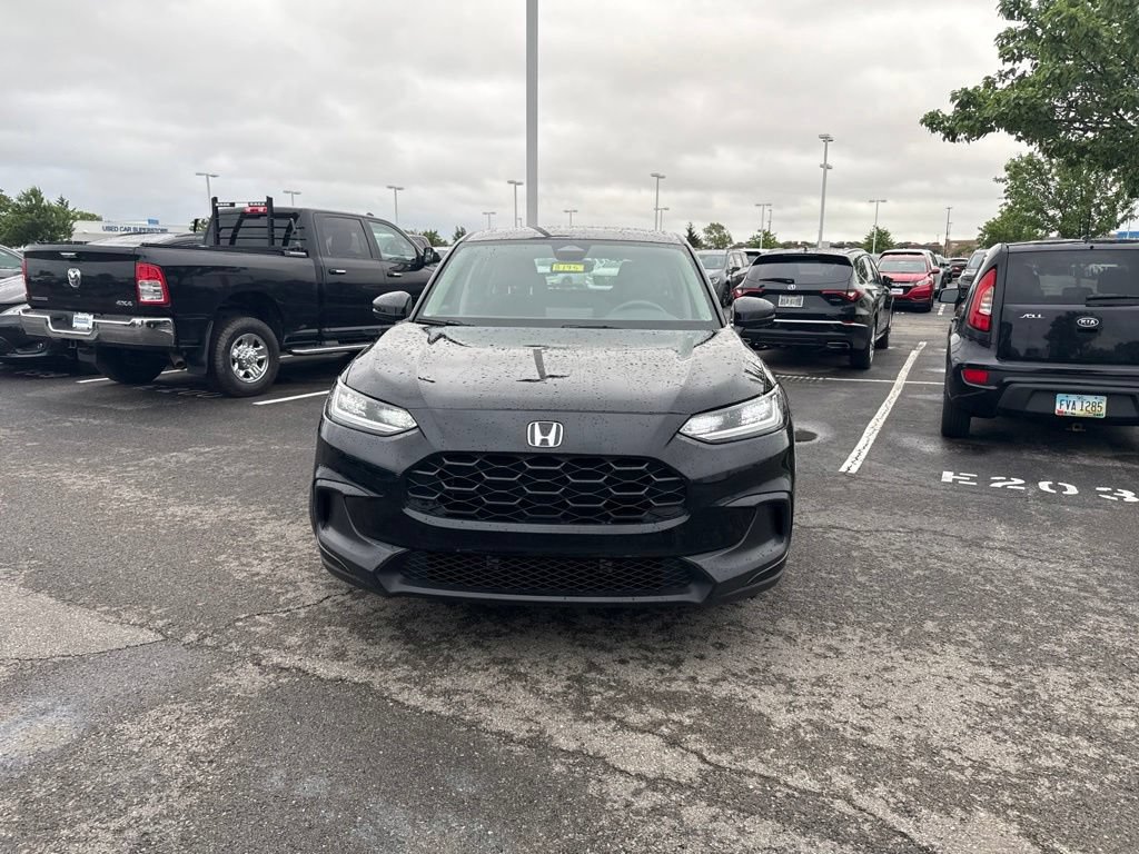 Used 2023 Honda HR-V LX image 3