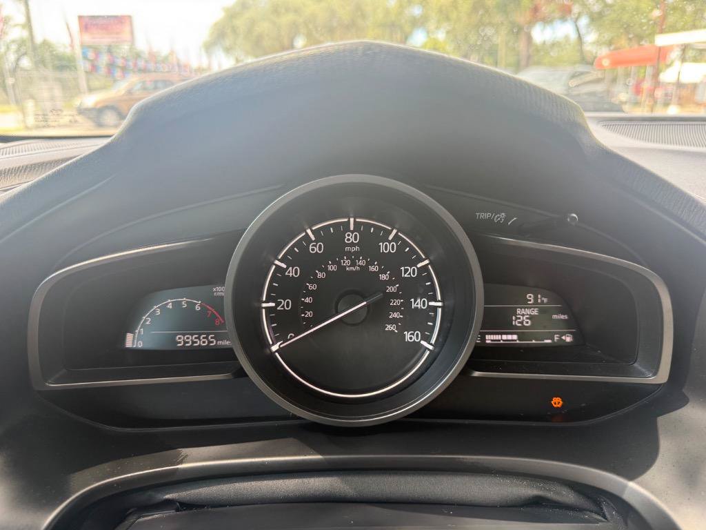Used 2018 MAZDA MAZDA3 Touring FWD image 23