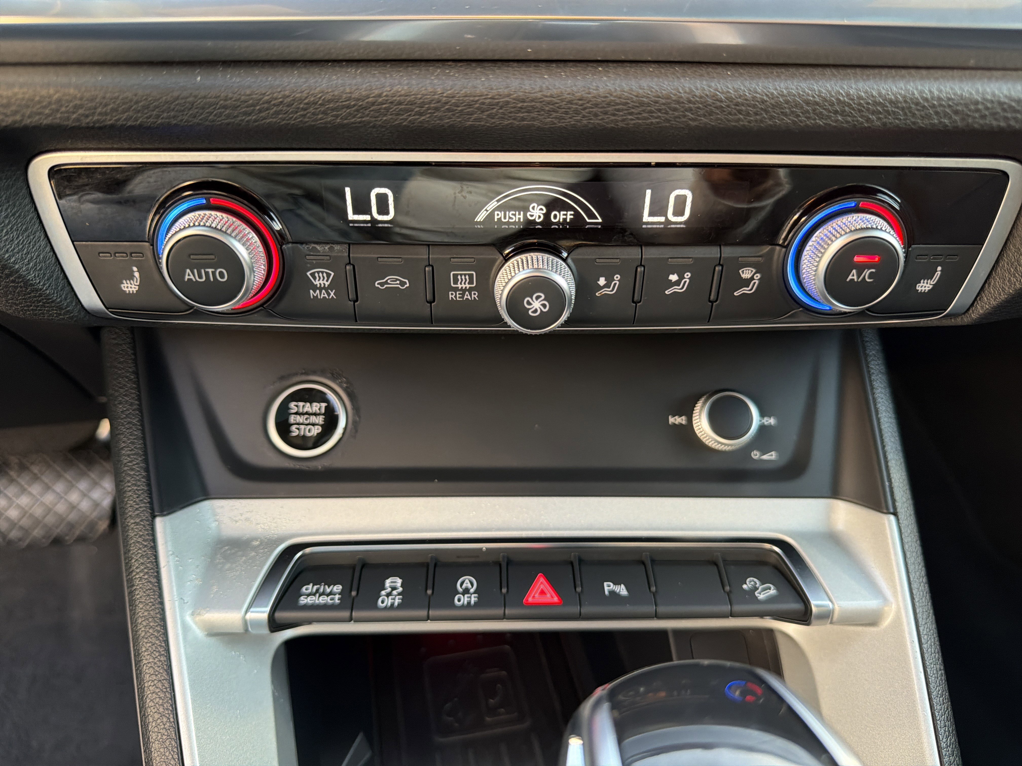 Used 2021 Audi Q3 2.0T Premium Plus w/ Premium Plus Package image 17