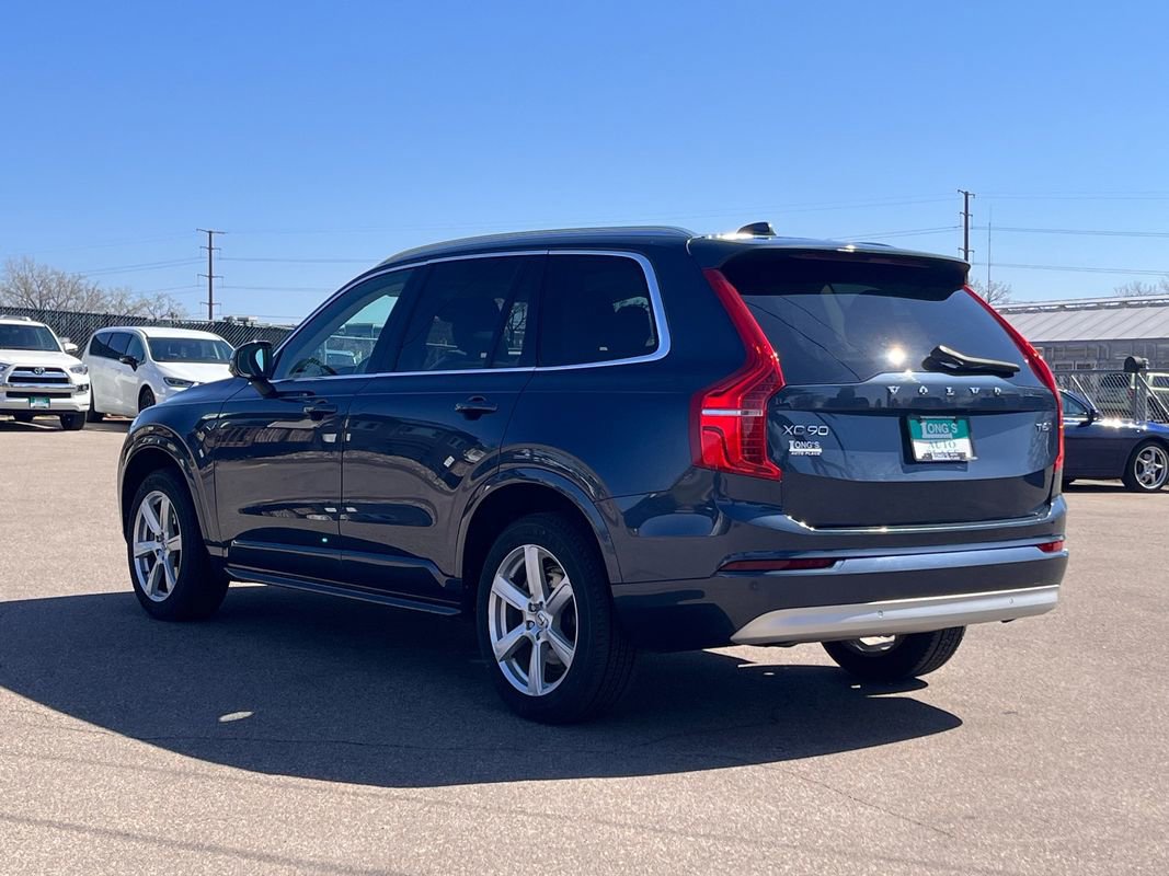 Used 2022 Volvo XC90 T6 Momentum AWD/4WD image 6
