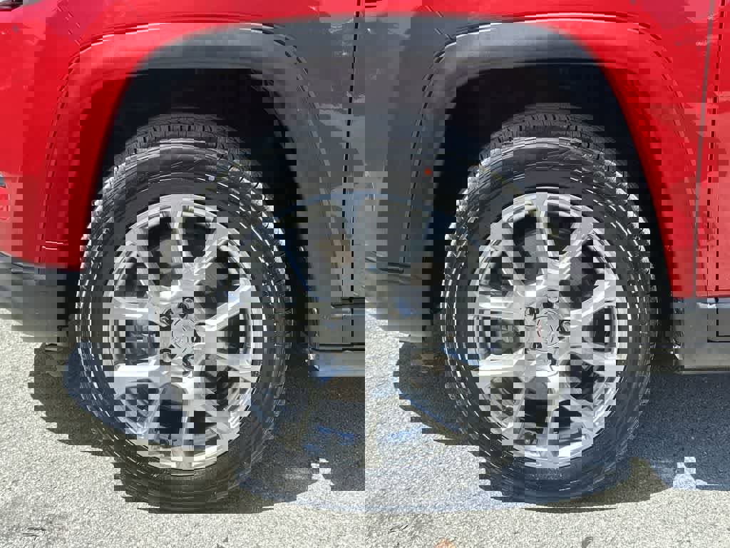 Used 2023 Jeep Compass Latitude image 11