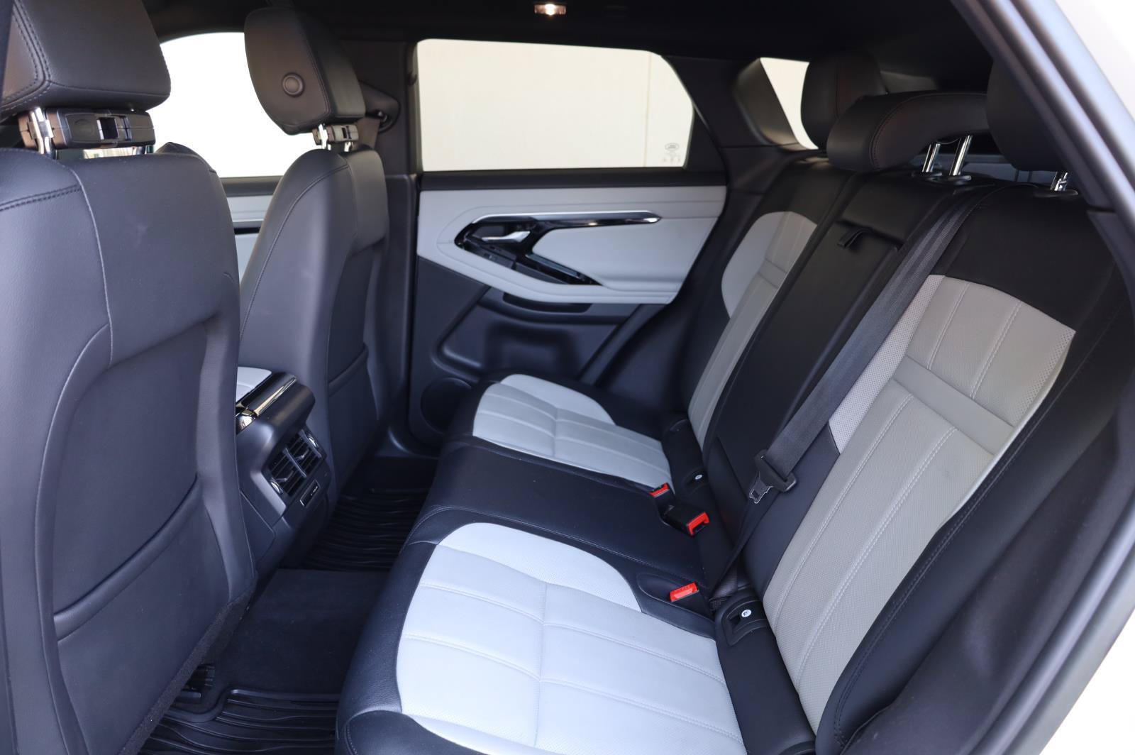 Used 2023 Land Rover Range Rover Evoque R-Dynamic S AWD/4WD image 22