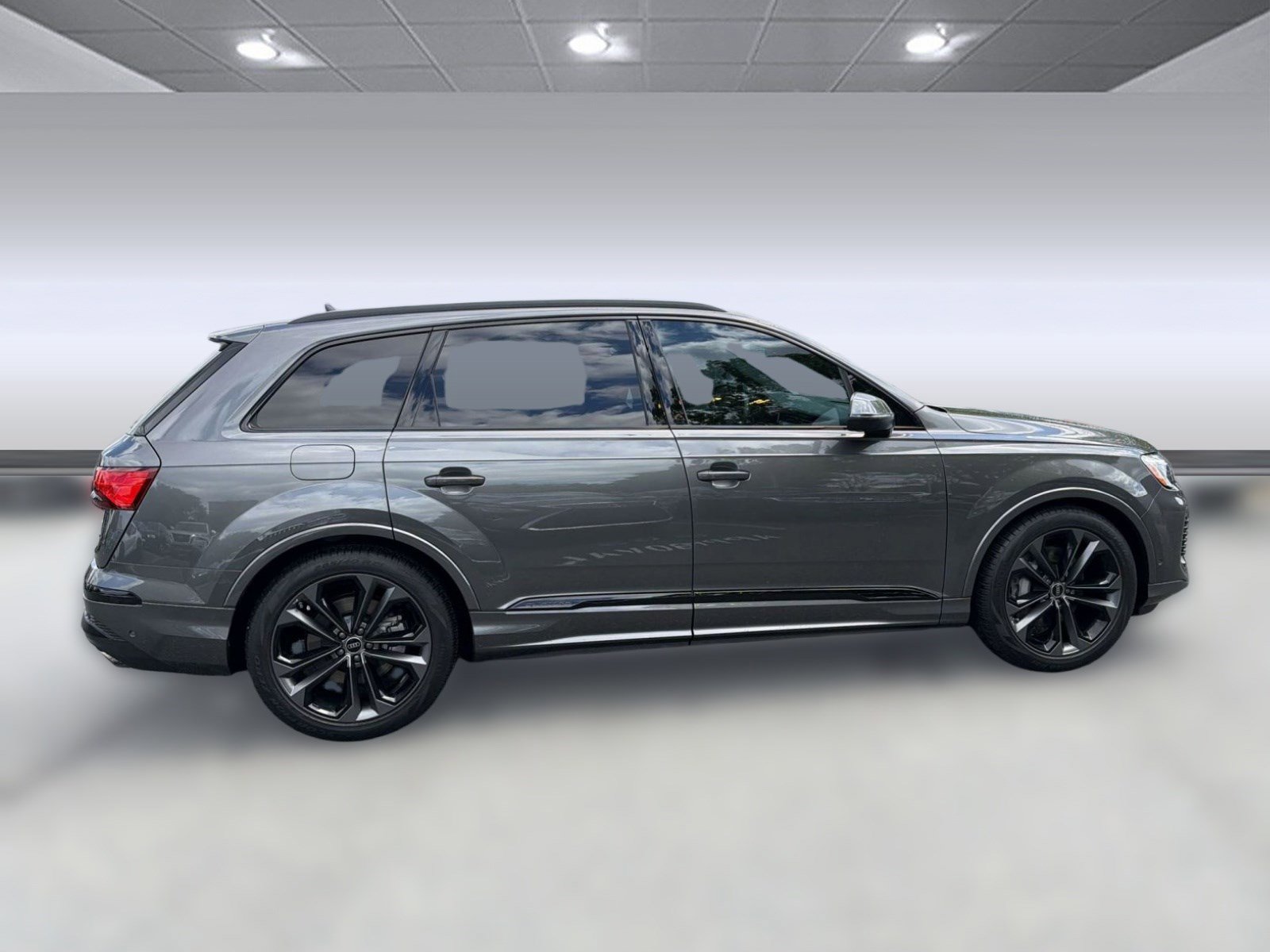 Used 2025 Audi Q7 3.0T Premium Plus AWD/4WD image 8