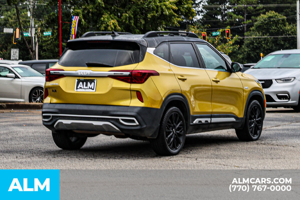 Used 2022 Kia Seltos Nightfall Edition AWD/4WD image 5