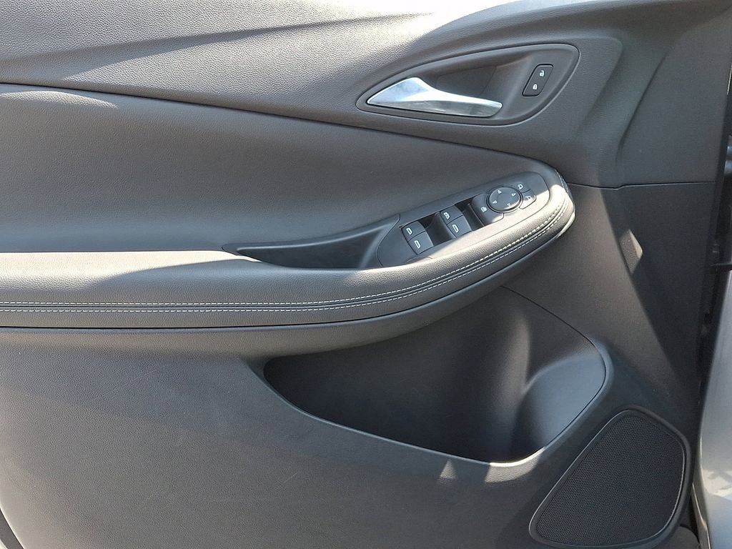 Used 2023 Buick Encore GX Preferred w/ Cold Weather Comfort Package AWD/4WD image 14