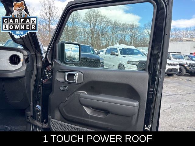 Used 2025 Jeep Wrangler Sport S image 38