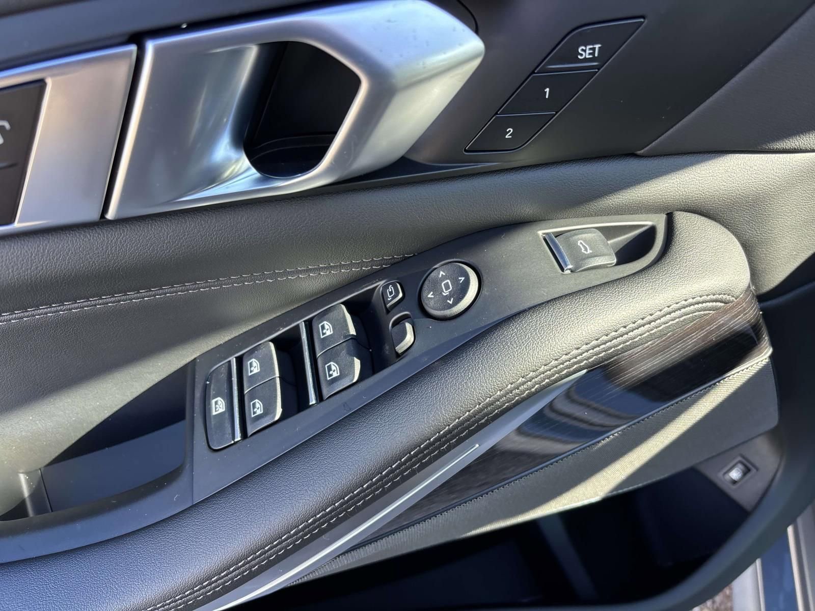 New 2026 BMW X5 xDrive50e w/ M Sport Package image 13