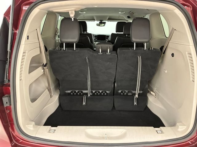 Used 2022 Chrysler Pacifica Touring-L AWD/4WD image 17