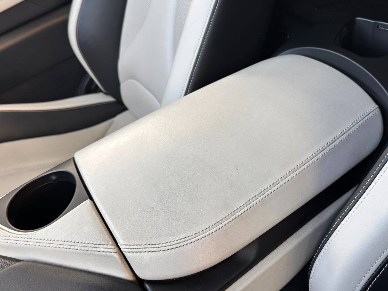 Used 2019 BMW i8 Roadster AWD/4WD image 71