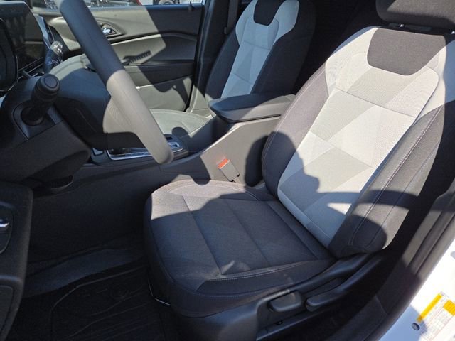 New 2026 Chevrolet Trax LS w/ LS Convenience Package image 29