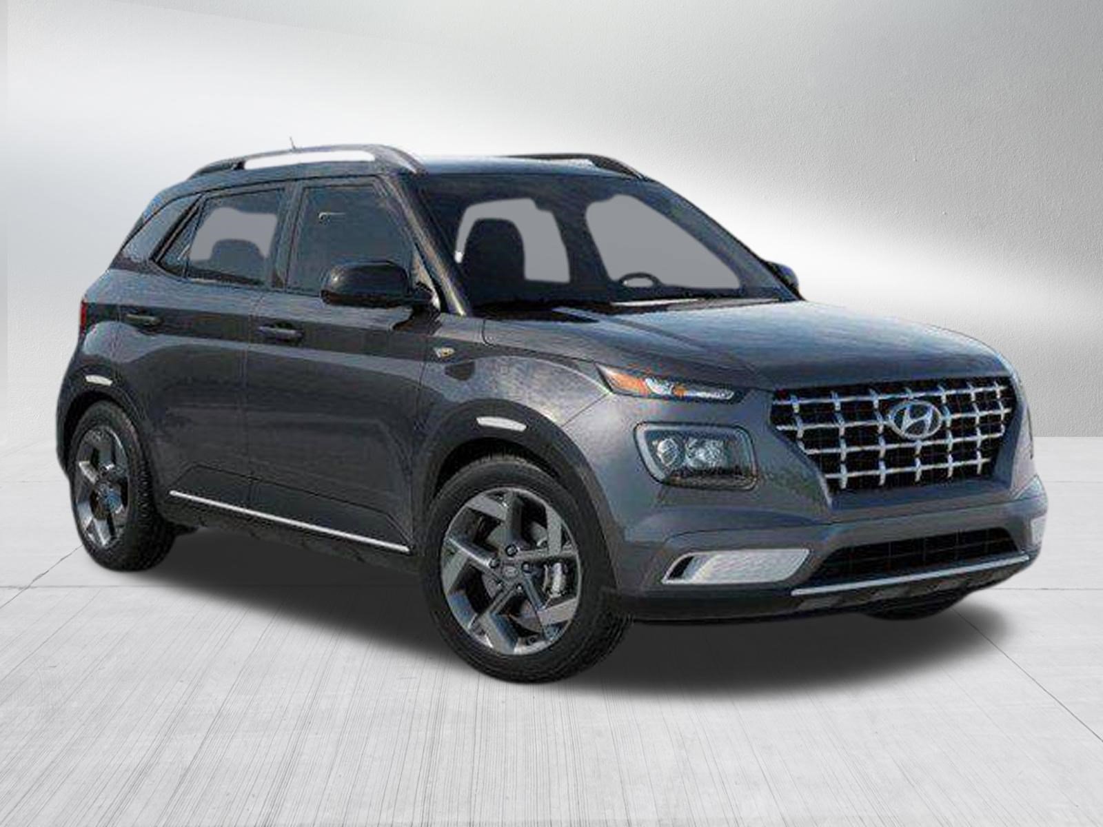 New 2026 Hyundai Venue SEL FWD image 2