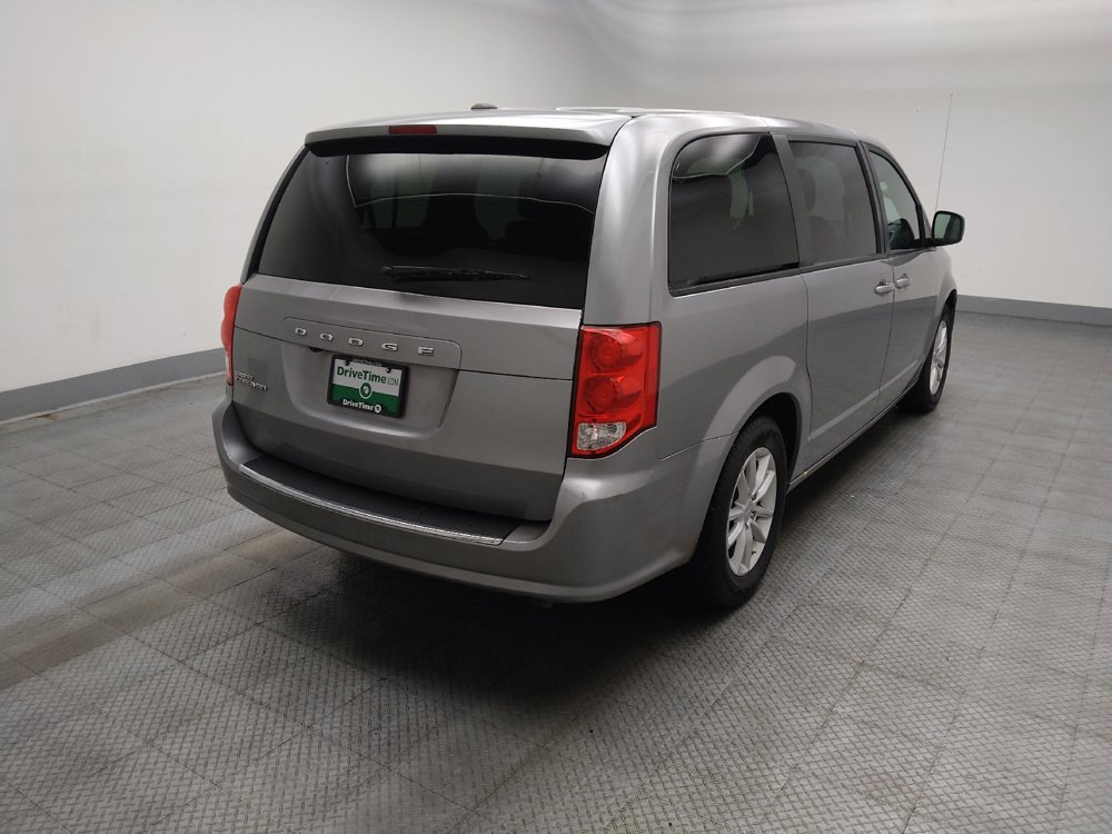 Used 2020 Dodge Grand Caravan SE FWD image 9