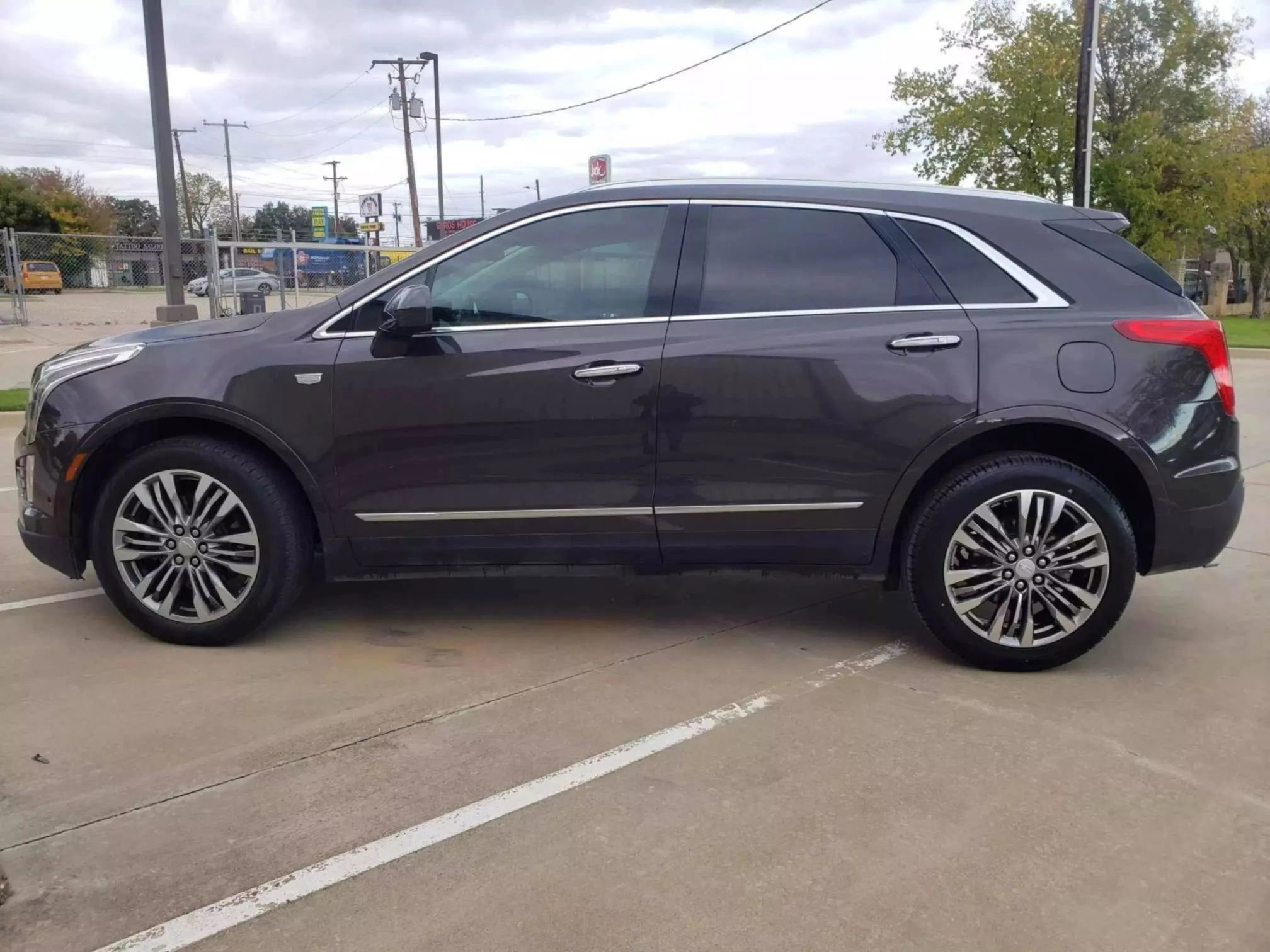 Used 2018 Cadillac XT5 Premium Luxury image 5