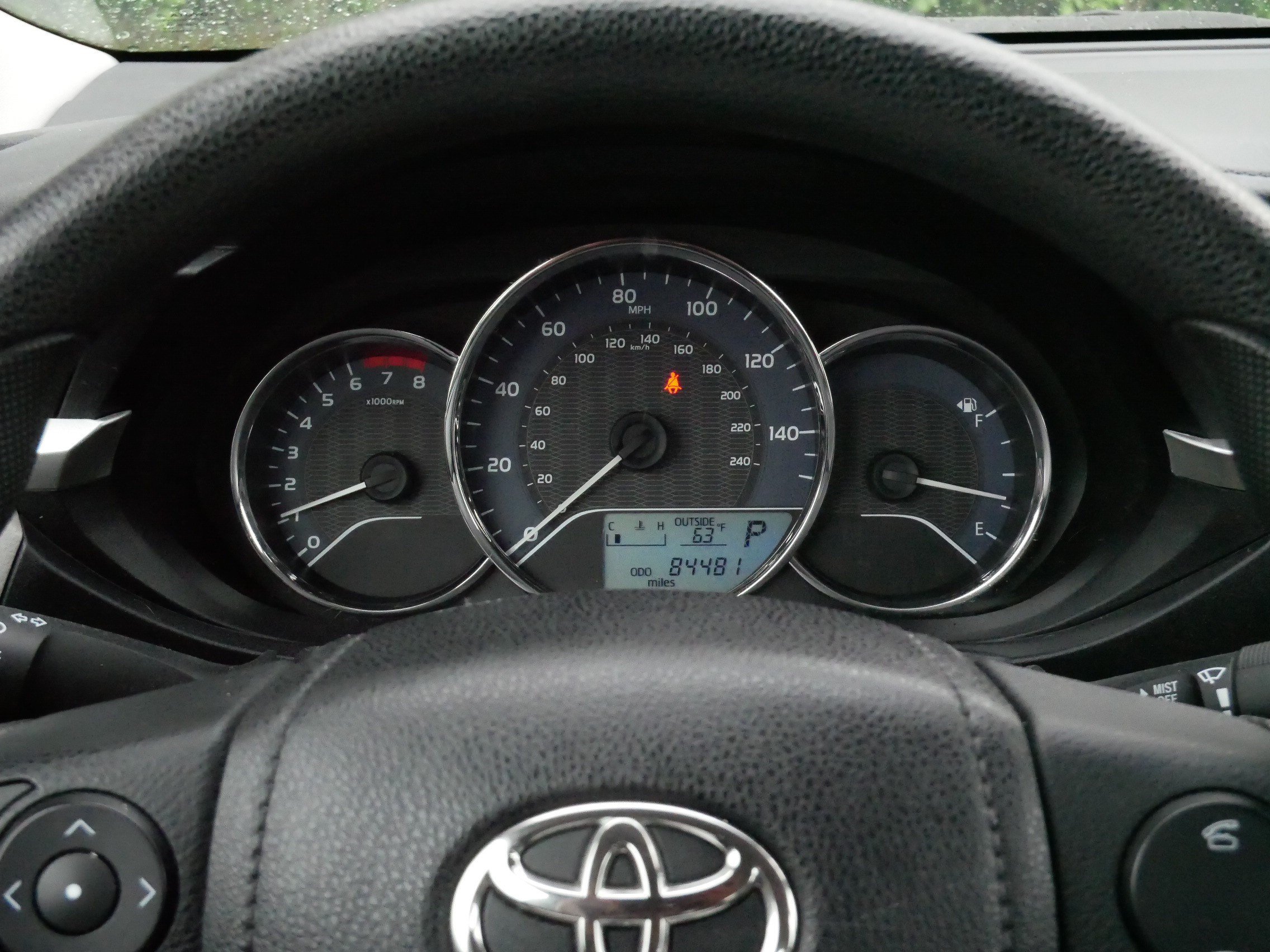 Used 2015 Toyota Corolla LE FWD image 21