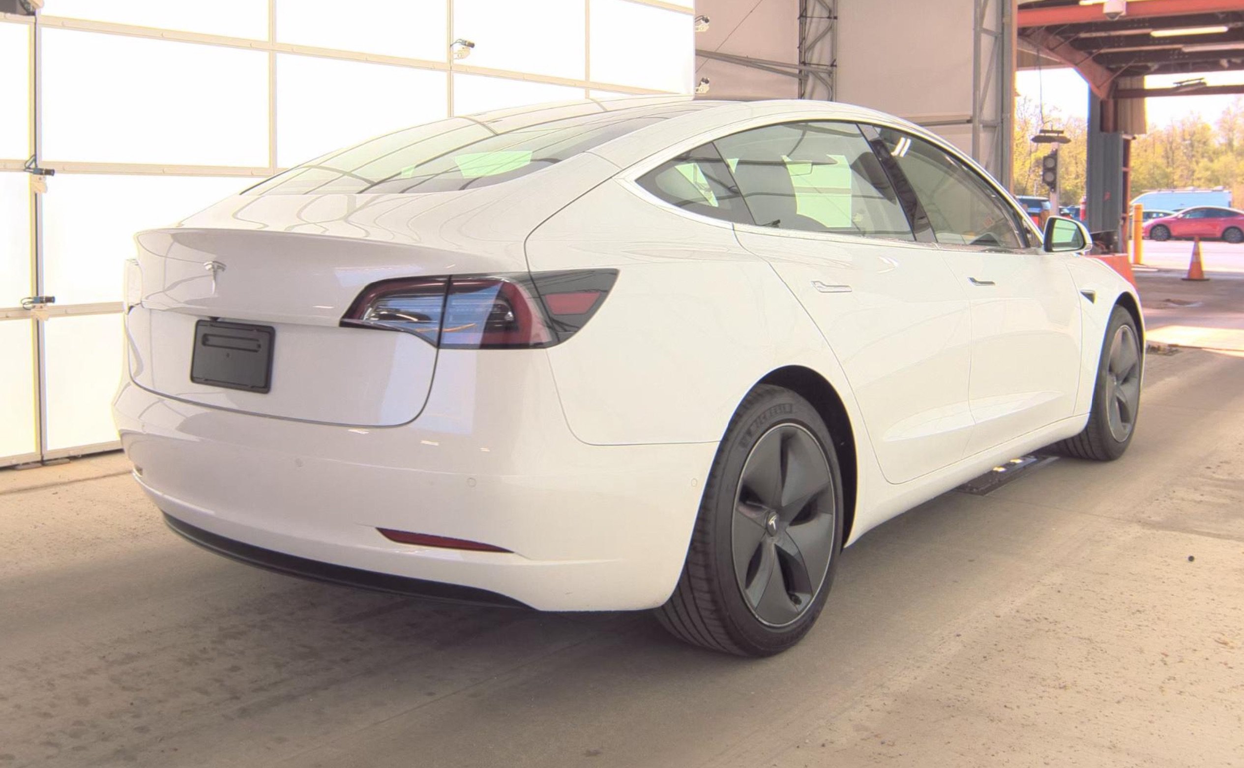Used 2019 Tesla Model 3 Standard Range Plus RWD image 4