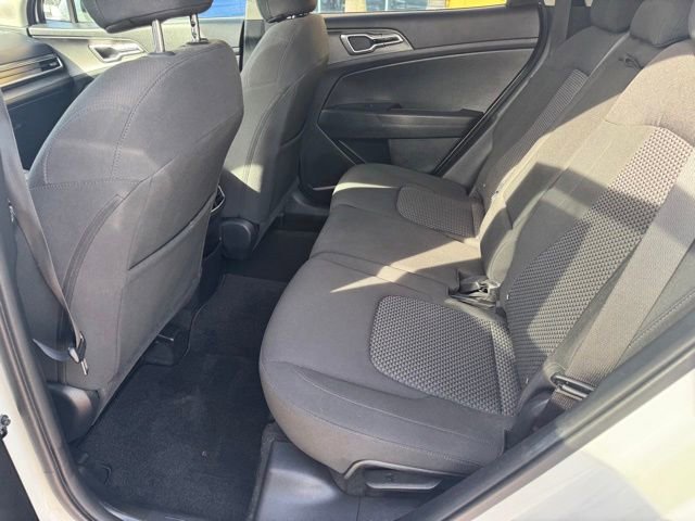 Certified 2024 Kia Sportage LX FWD image 10