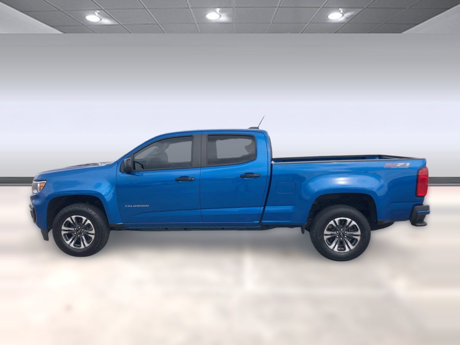 Used 2021 Chevrolet Colorado Z71 w/ Safety Package image 2